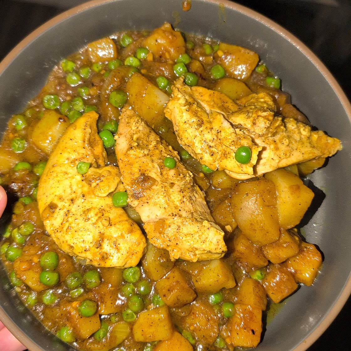 Tumeric cod (or chicken) with Potatoes and Onion