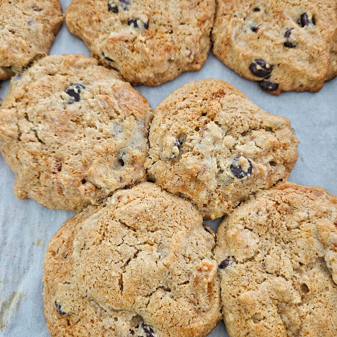 Tahini chocolate chip cookies