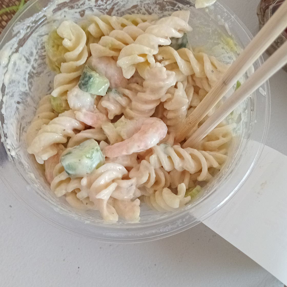 Shrimp pasta salad
