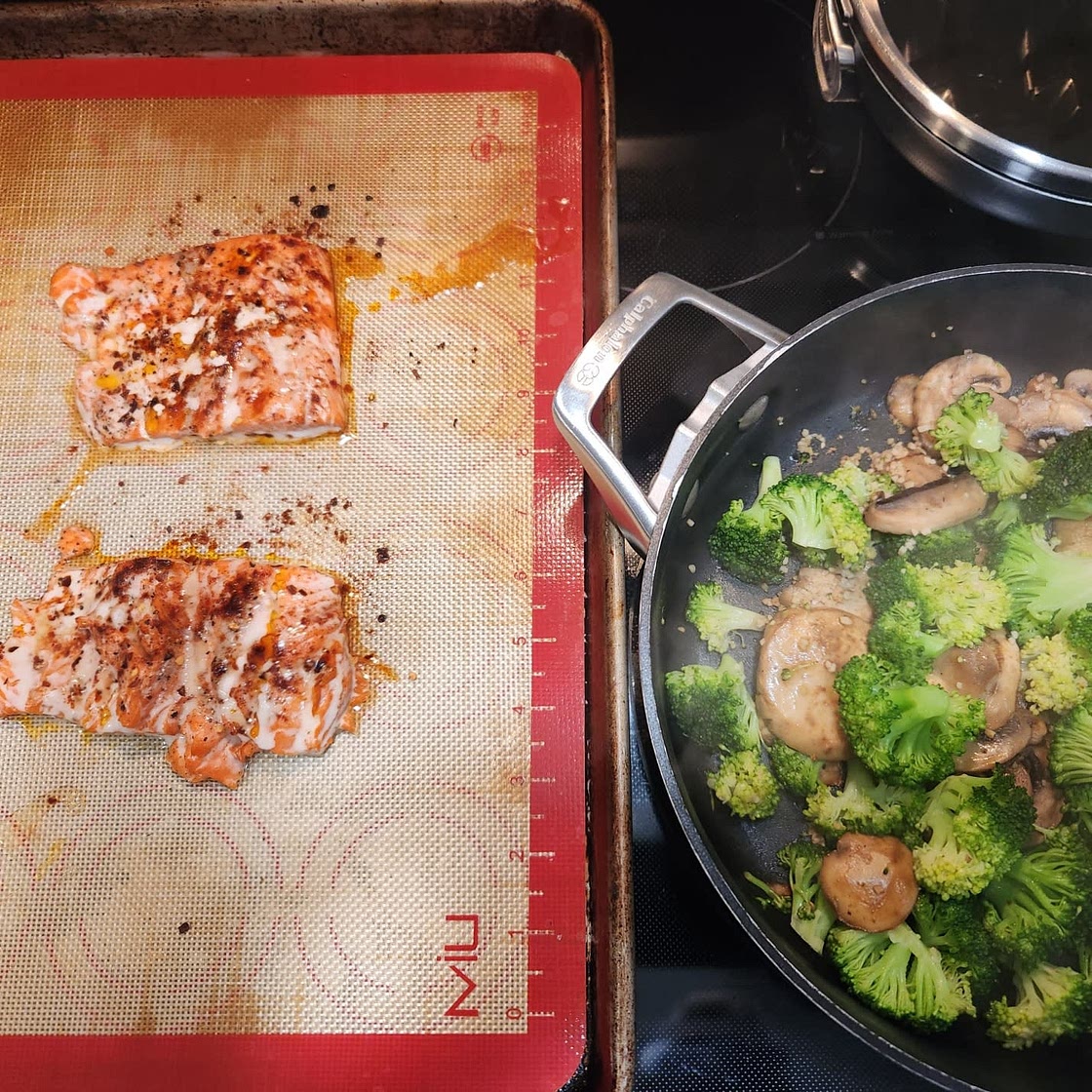 Sicilian-style salmon with garlic mushrooms