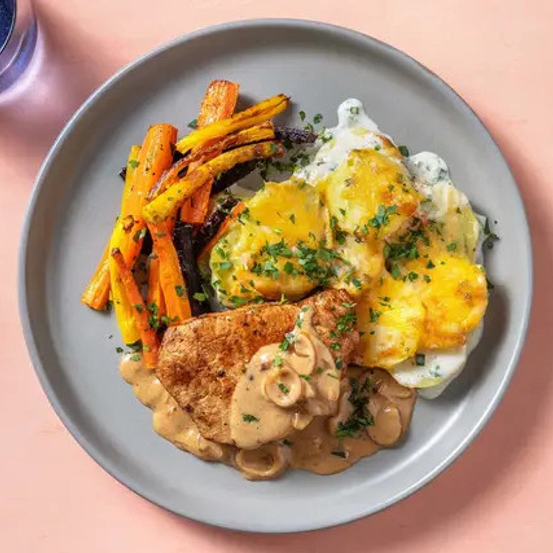 Schweinelachssteak mit Kartoffelgratin