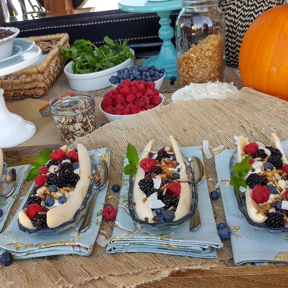Banana Split Breakfast Bar