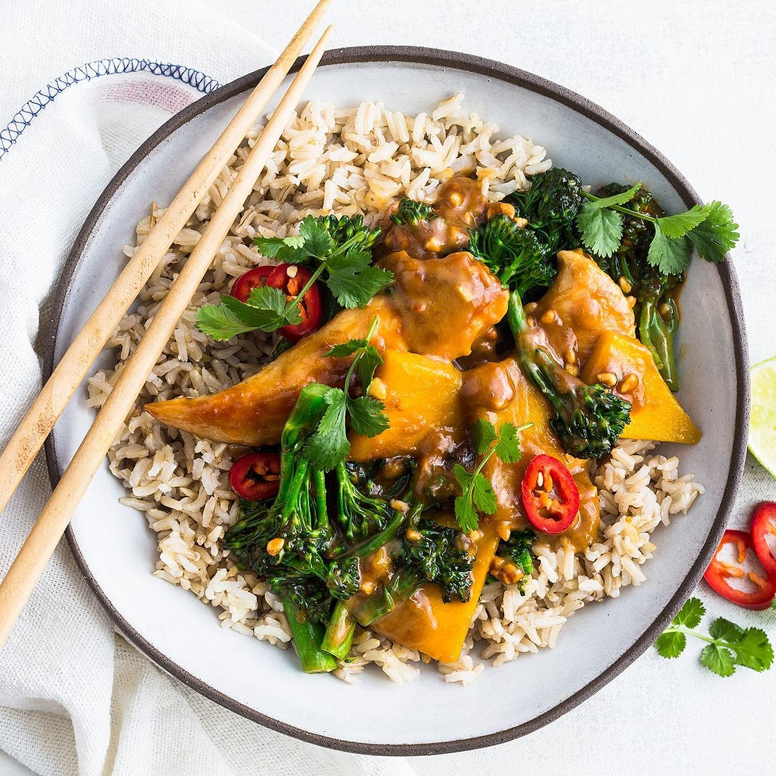 Healthier chicken satay stir-fry