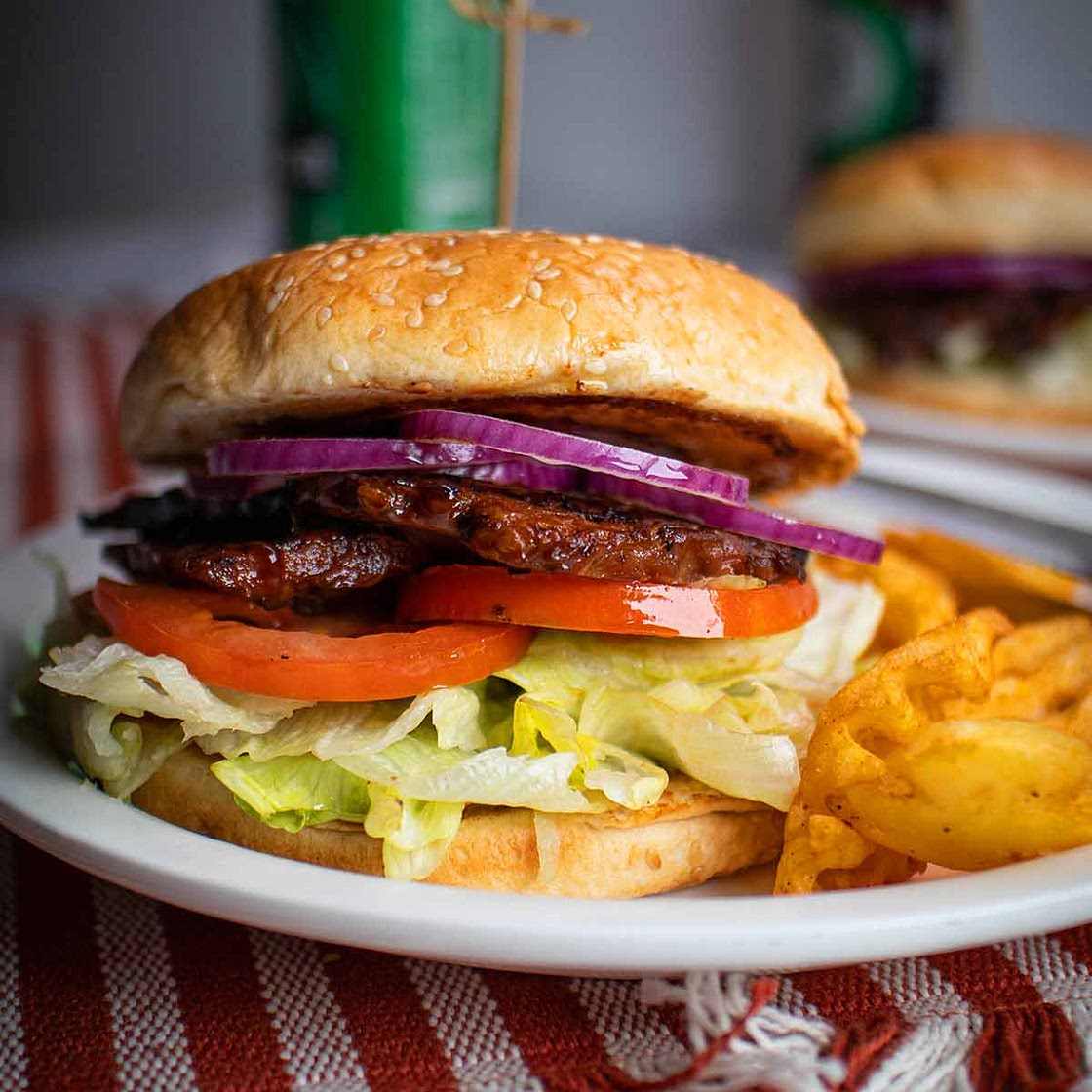 Vegan BLT with Tempeh Bacon