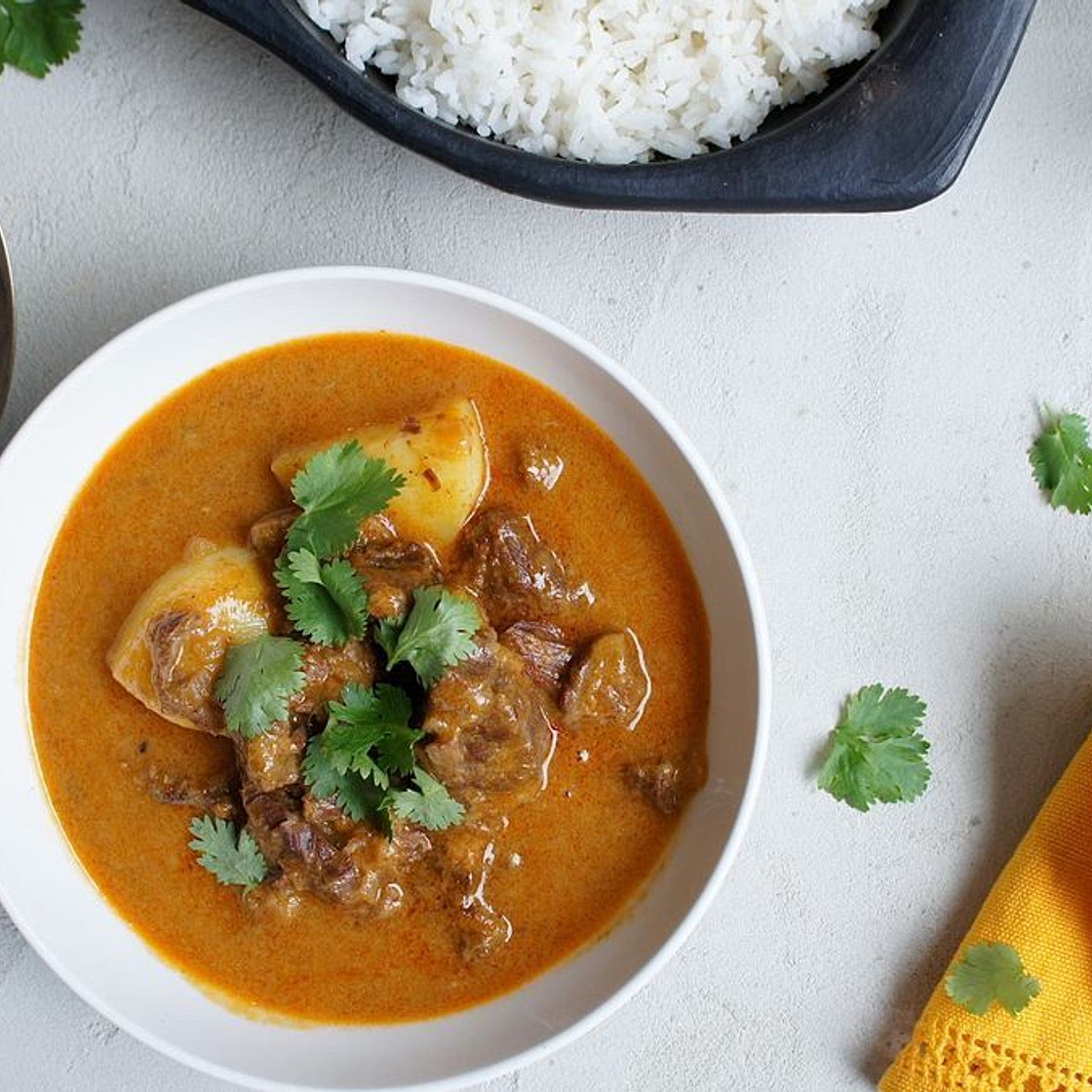 Slow cooker Massaman curry recipe