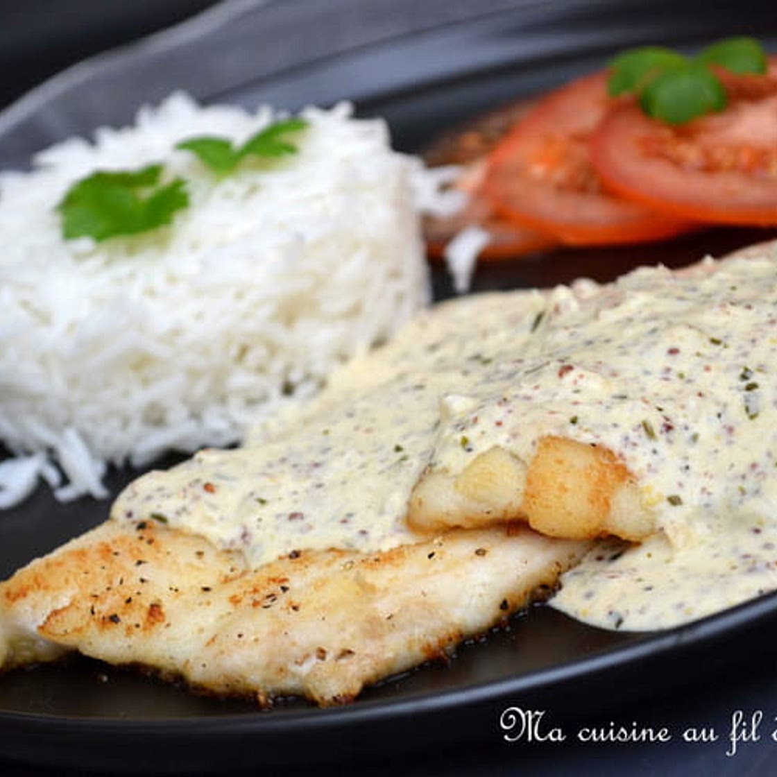 Filets de sole, sauce crémeuse à l'échalote, estragon et moutarde à l'ancienne