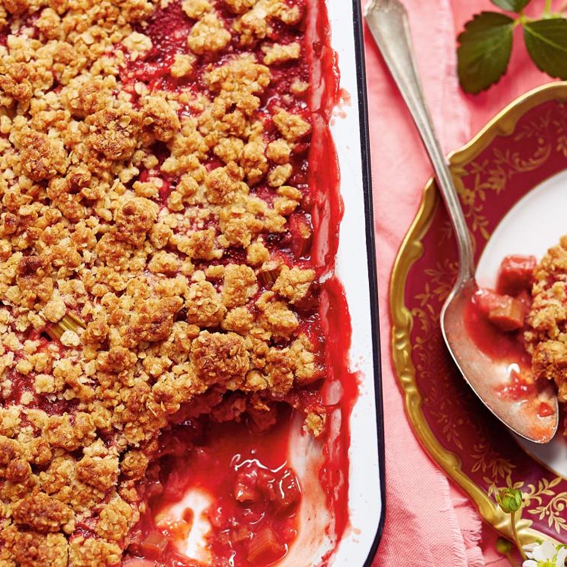 Croustade à la rhubarbe et aux fraises