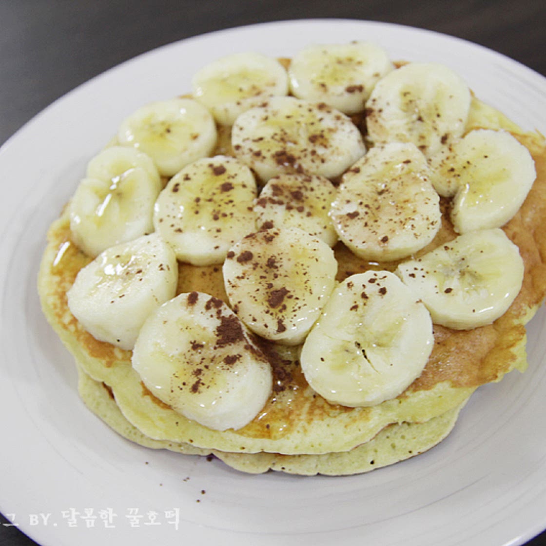 멍든 바나나 활용 바나나 팬케이크 만들기 :-)