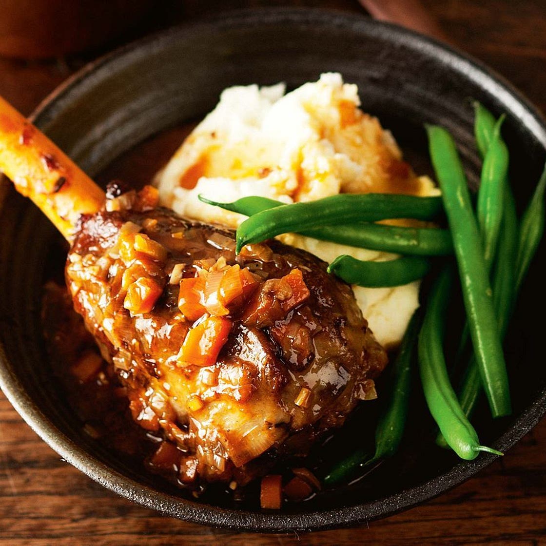 Slow-cooker Guinness lamb shanks