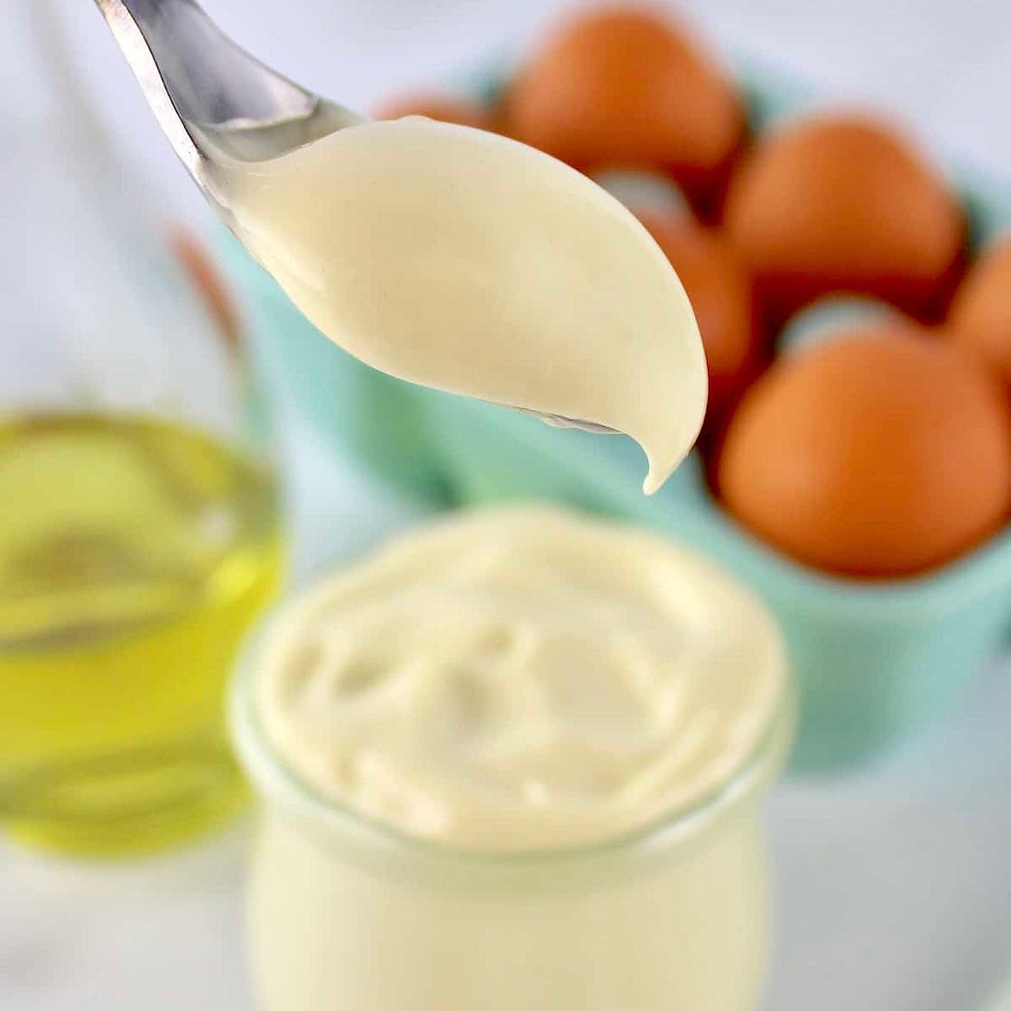 Easy Homemade Keto Mayonnaise