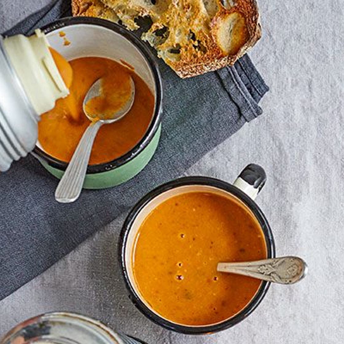 Roasted red pepper, sweet potato & smoked paprika soup