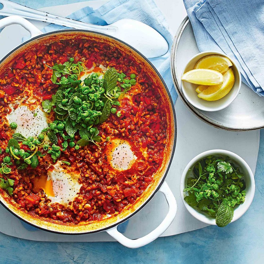One-pan vegetarian paella recipe