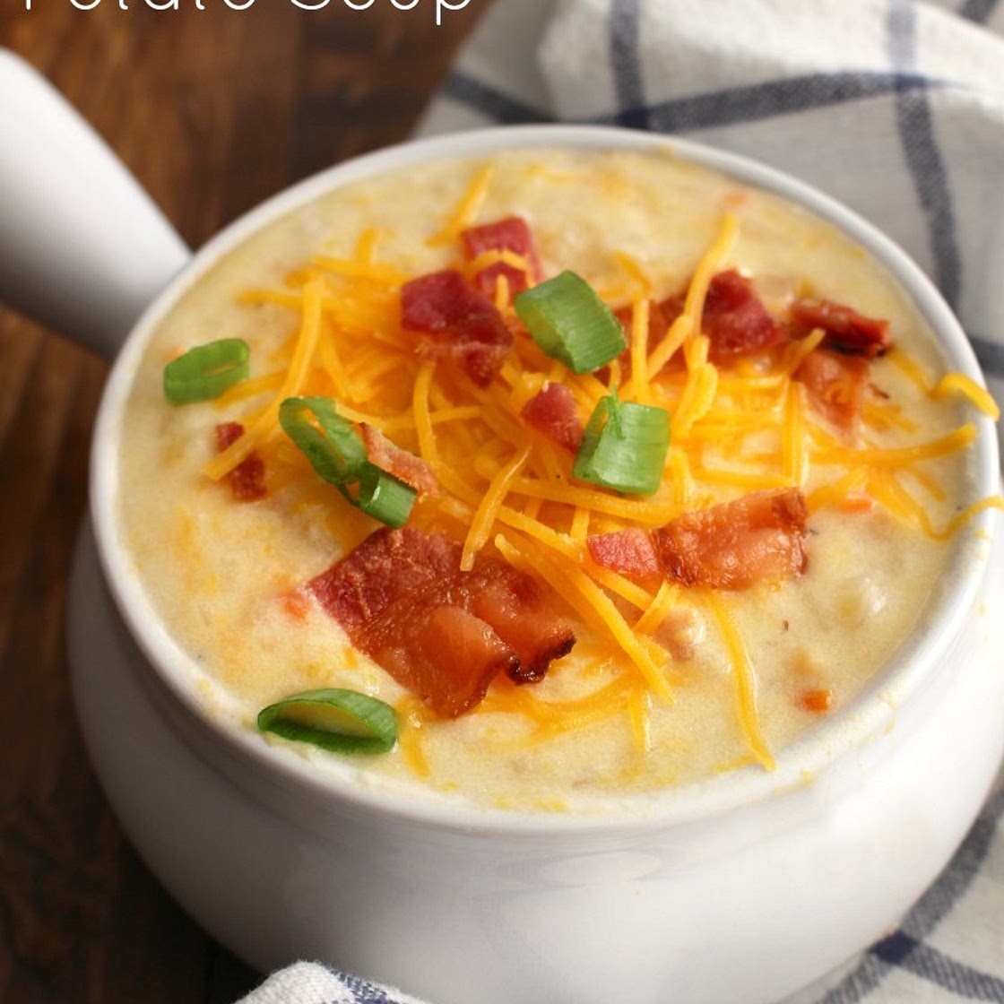 Loaded Crockpot Hash Brown Potato Soup