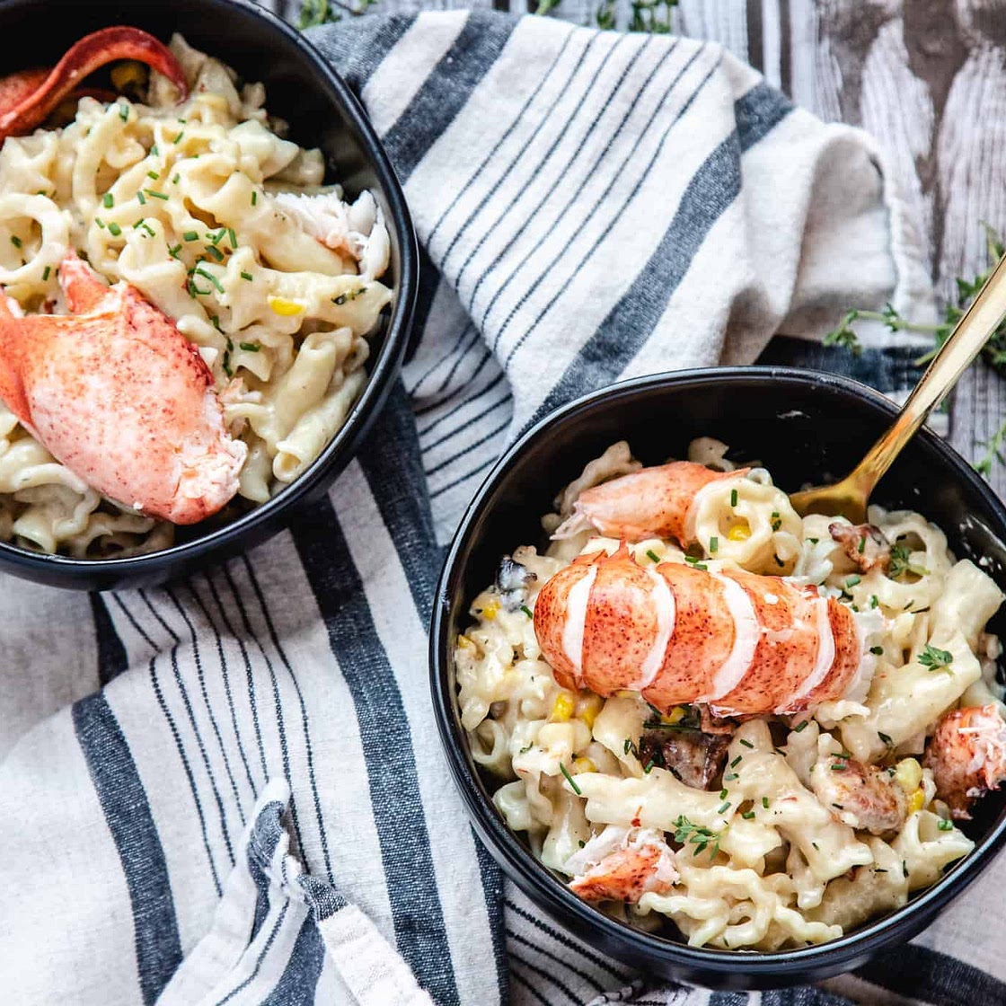Super Easy Corn and Thyme Lobster Mac and Cheese
