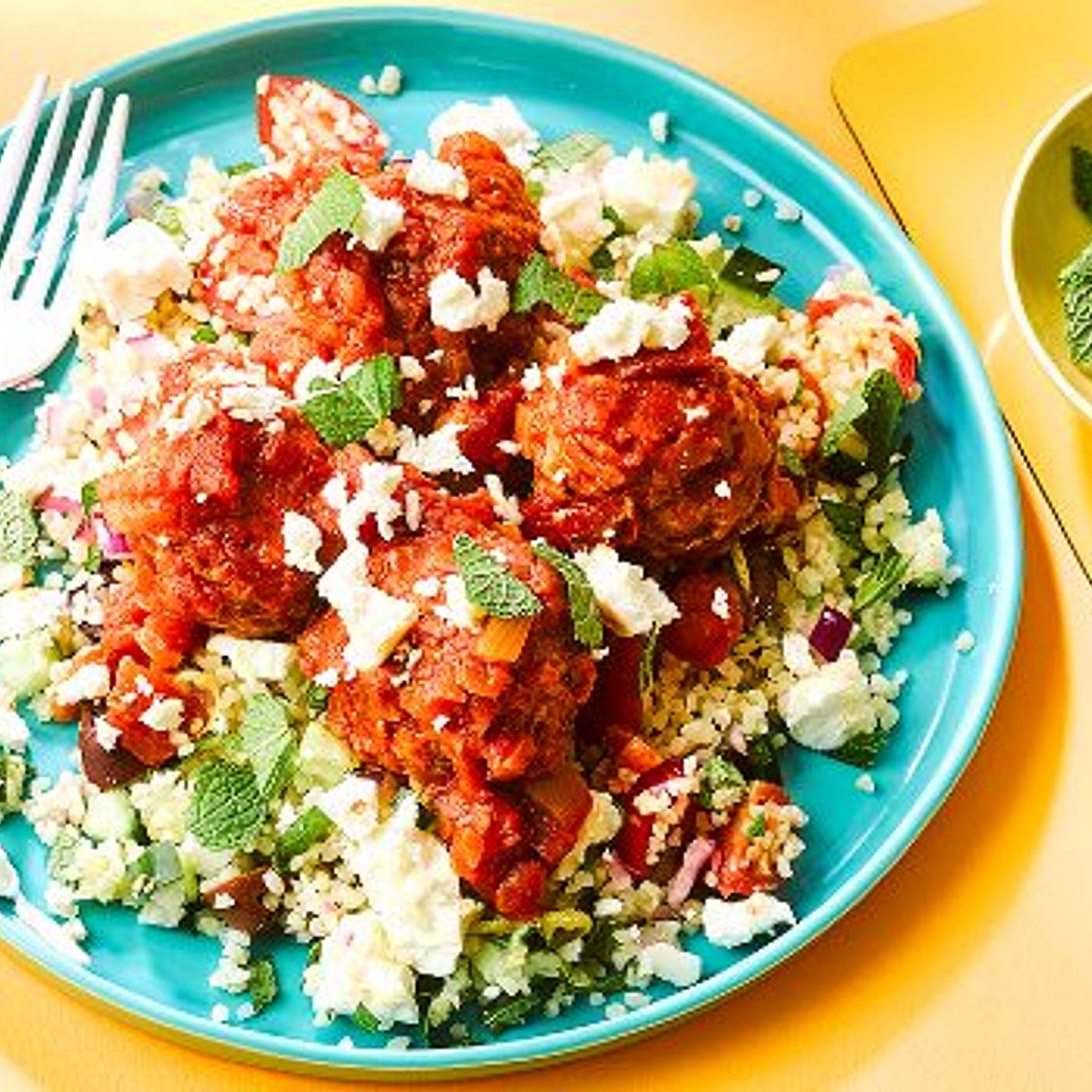 Pork meatballs with bulgur salad, feta & mint