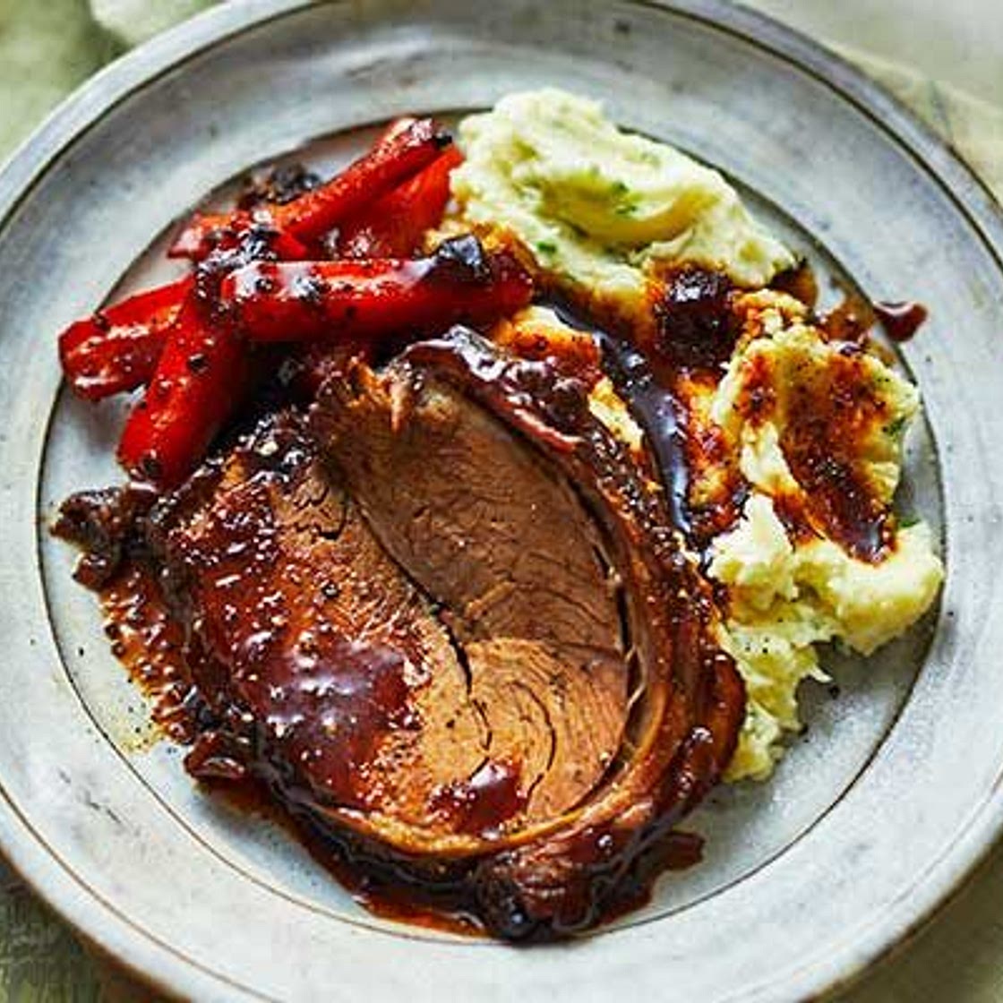 Bourbon & honey-glazed brisket with soured cream & chive mash