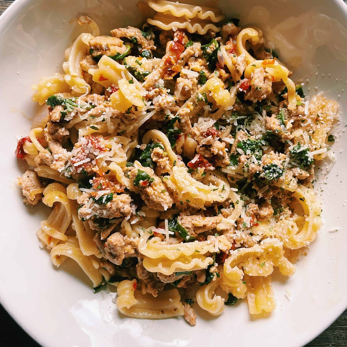 Healthy, Creamy Sun-Dried Tomato Ground Turkey Pasta