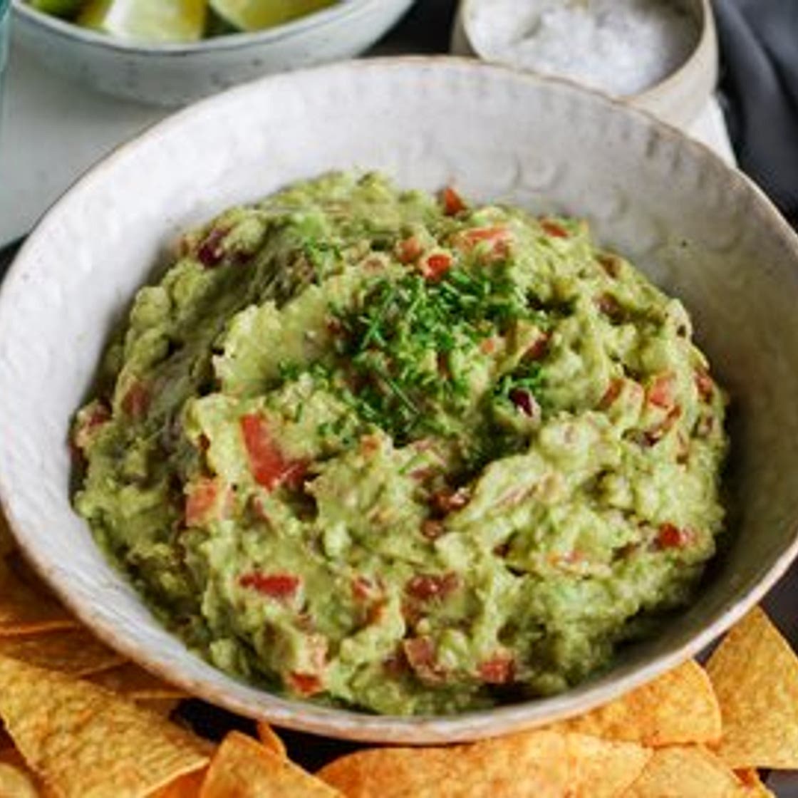 Easy Chunky Guacamole