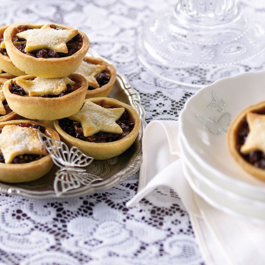 Traditional fruit mince pies
