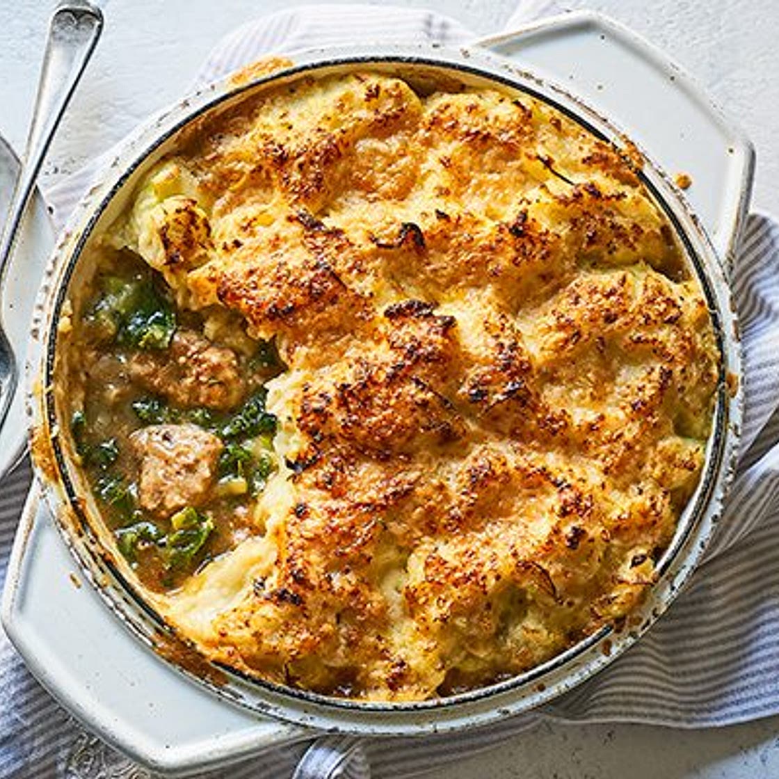 Sausage & leek mash pie