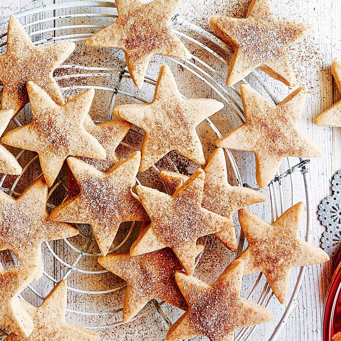 Cinnamon shortbread stars