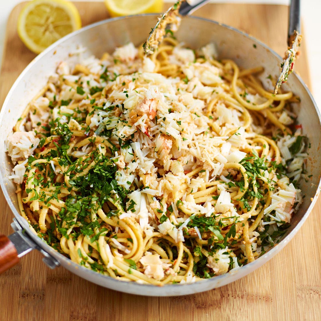 Crab linguine with chilli & parsley