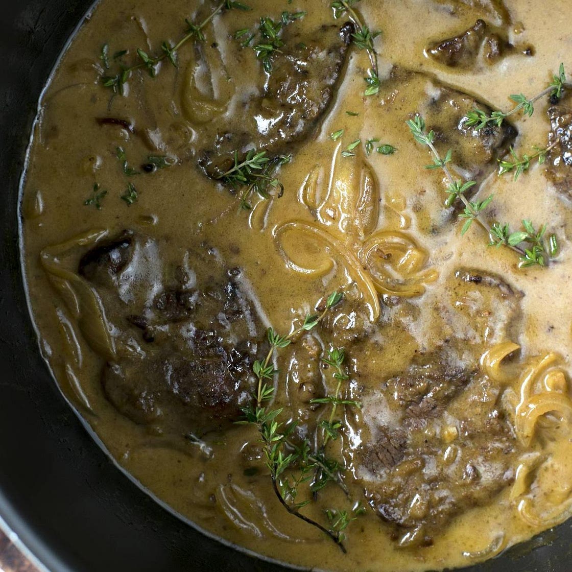 Best Slow cooker creamy French onion steak recipe