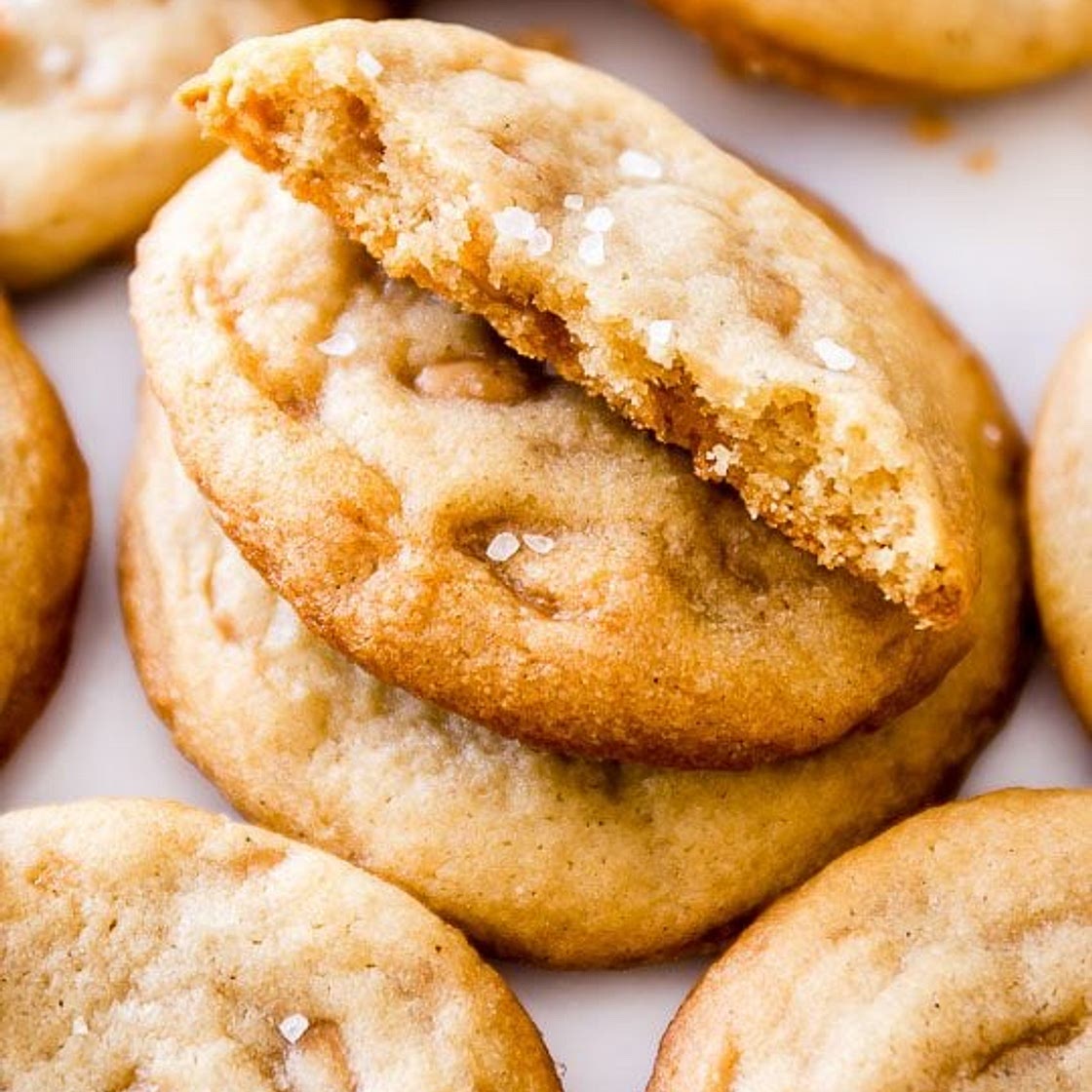 Salted Vanilla Toffee Cookies