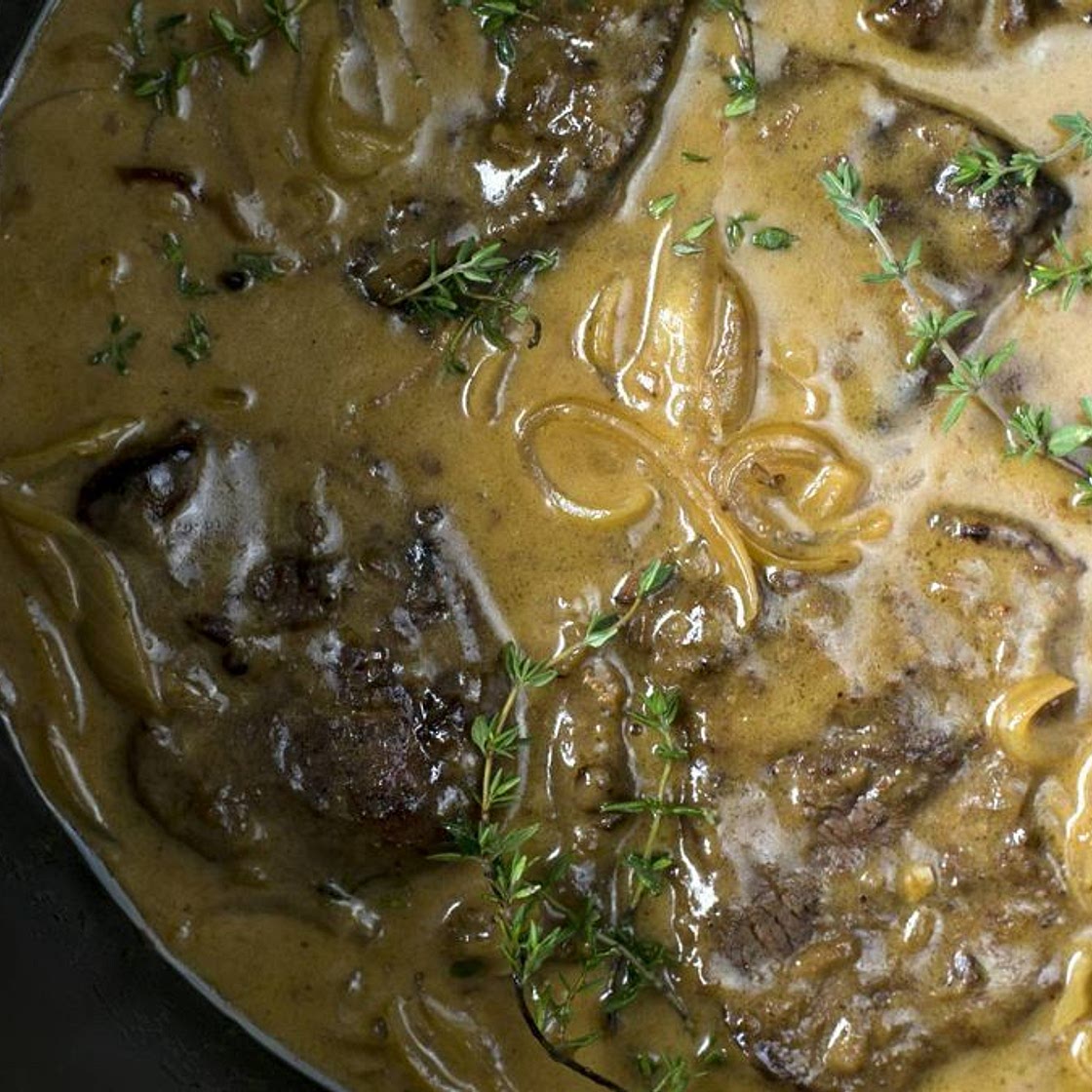 Best Slow cooker creamy French onion steak recipe