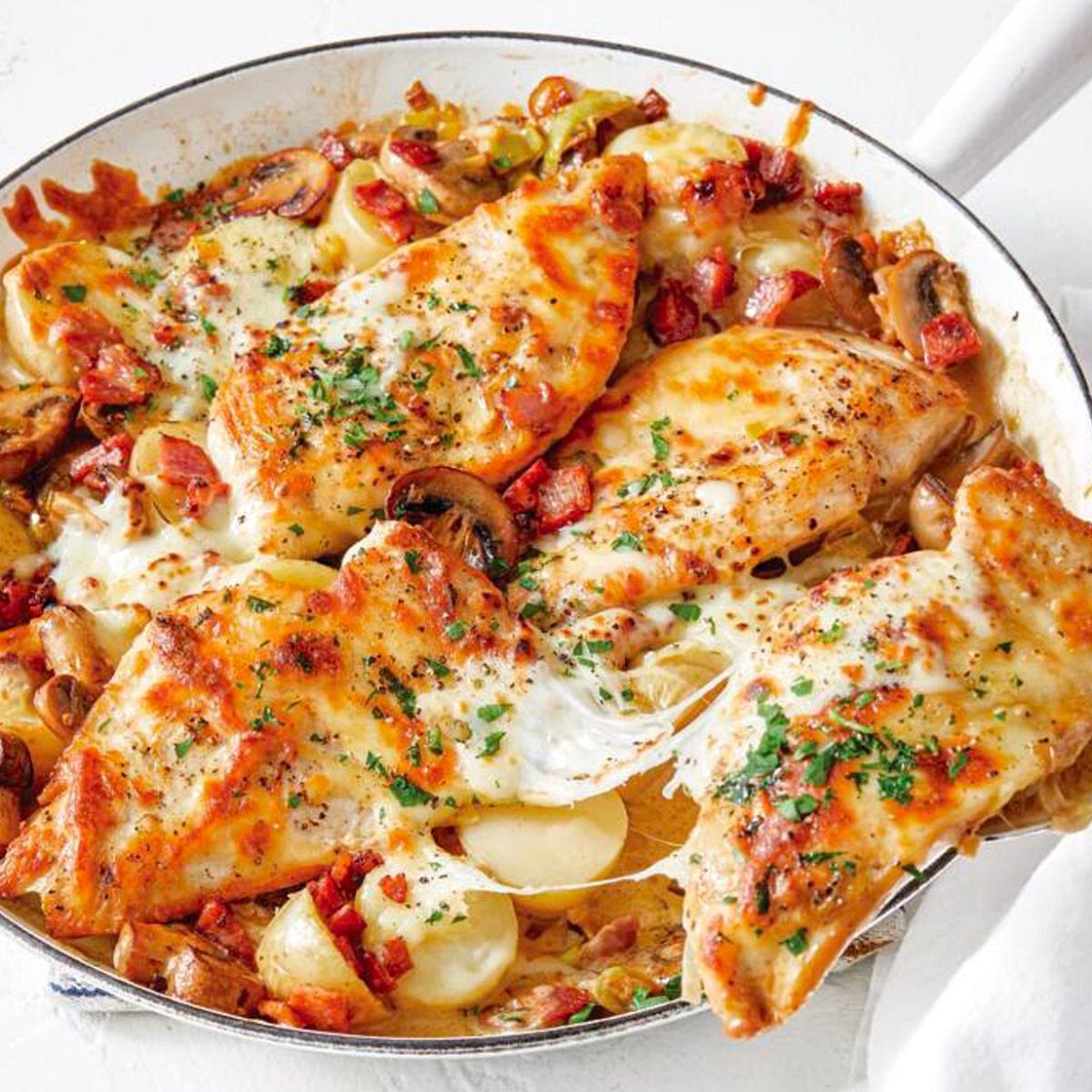 One-pan cheese and bacon smothered chicken recipe