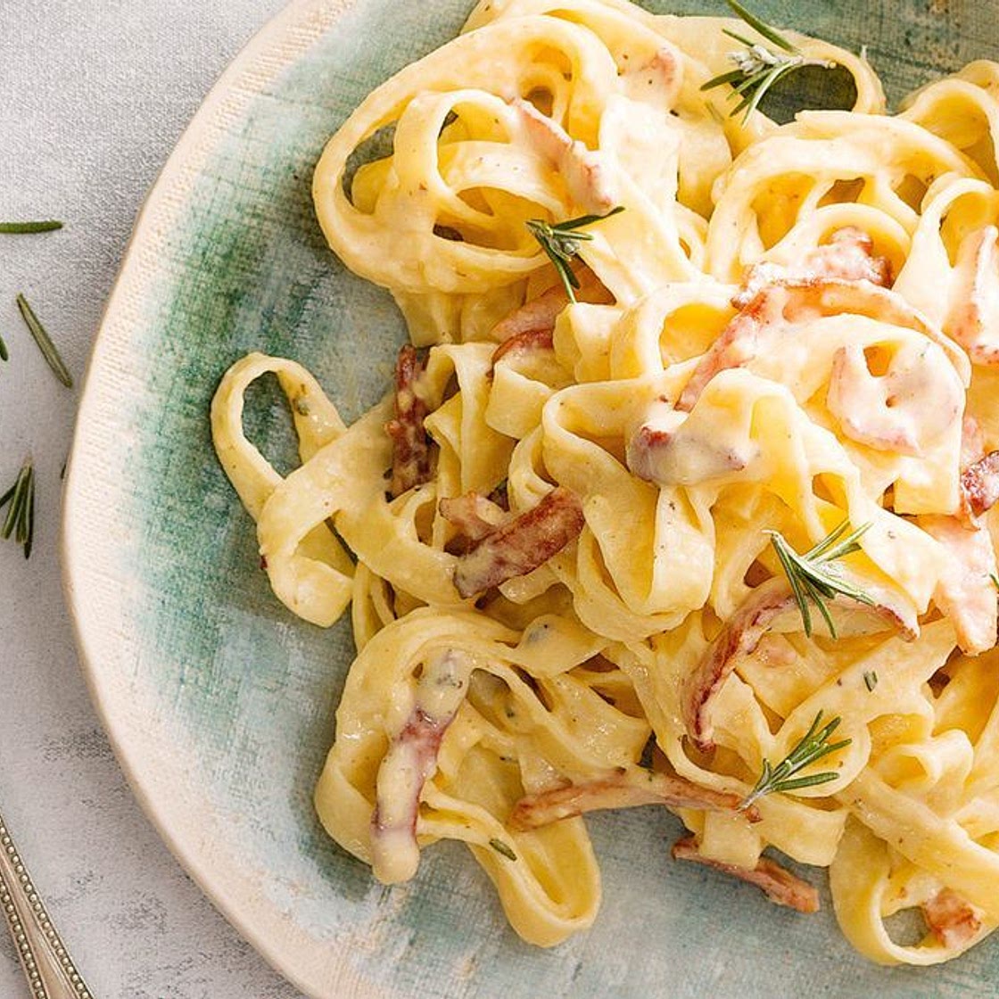 Fettuccine carbonara recipe: how to make creamy carbonara