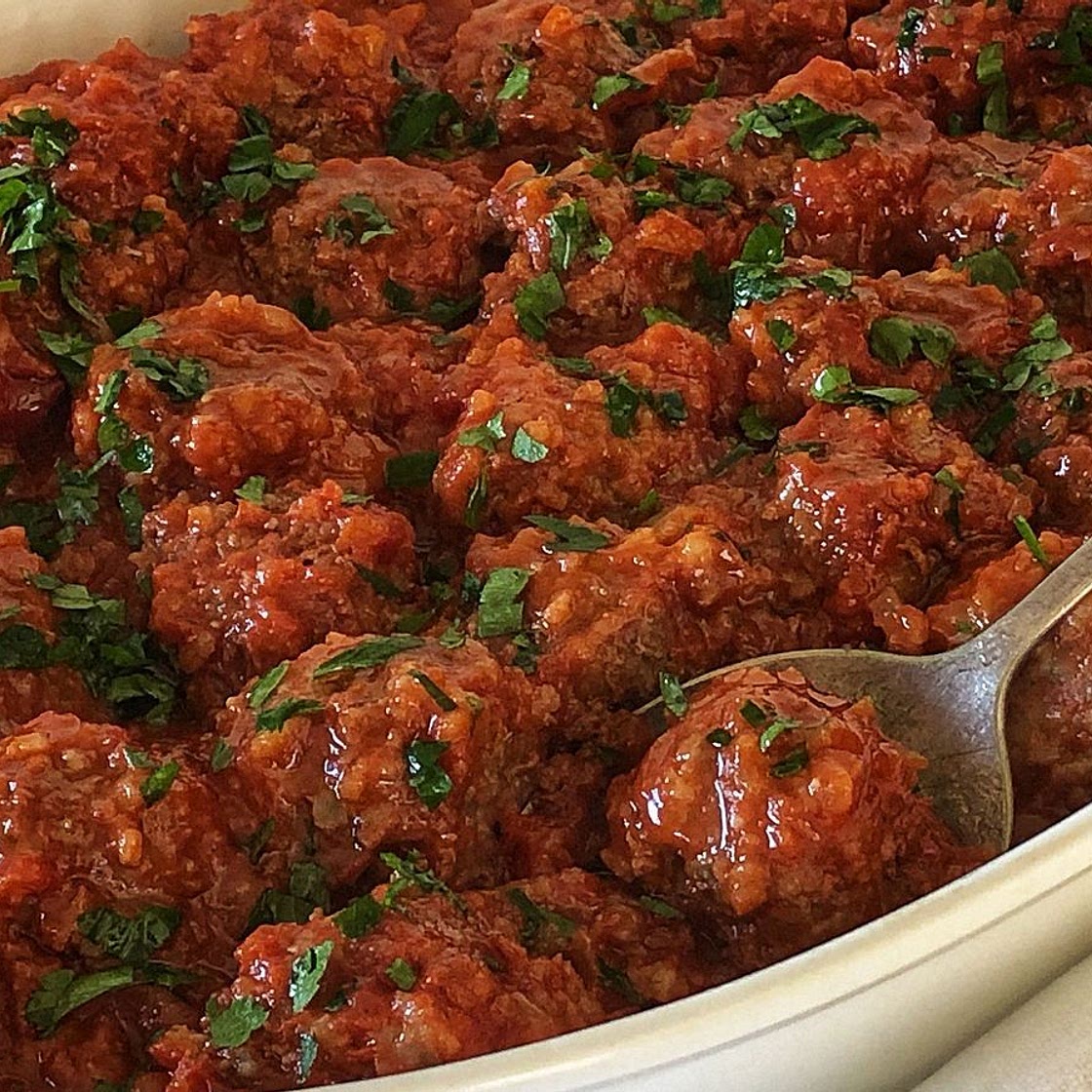 Slow cooker porcupine meatballs recipe