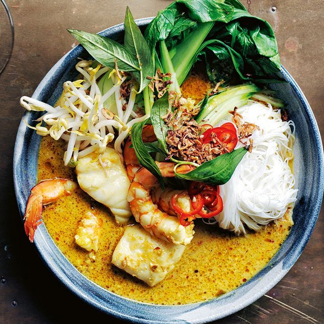 Spicy seafood laksa