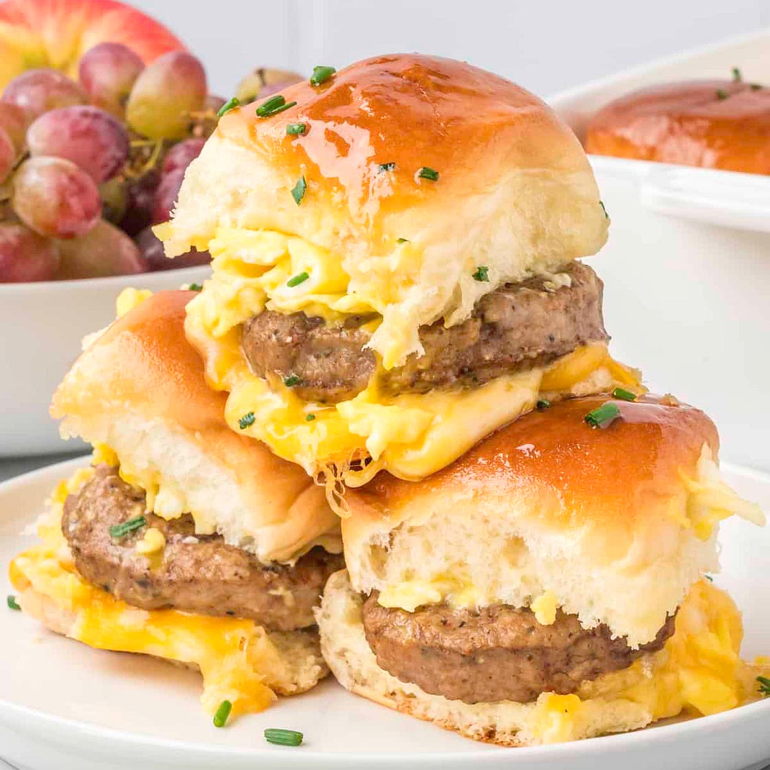 Easy Hawaiian Roll Breakfast Sliders