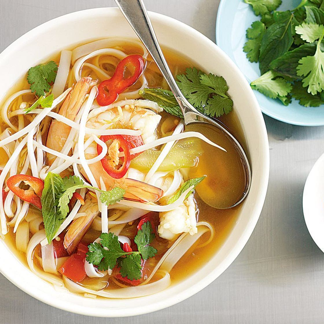 Hot and sour prawn soup