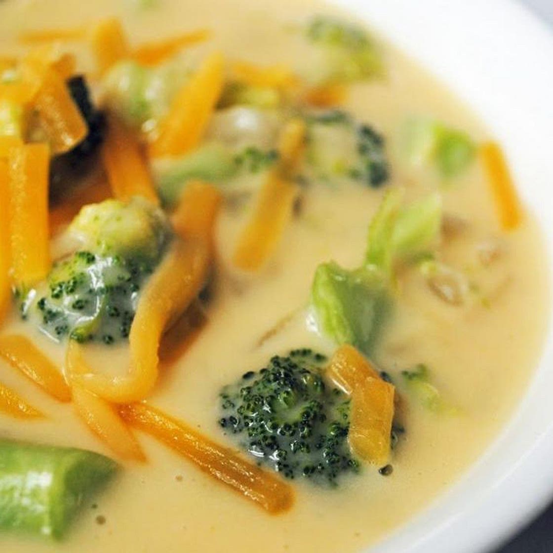Slow Cooker Cream of Broccoli Soup