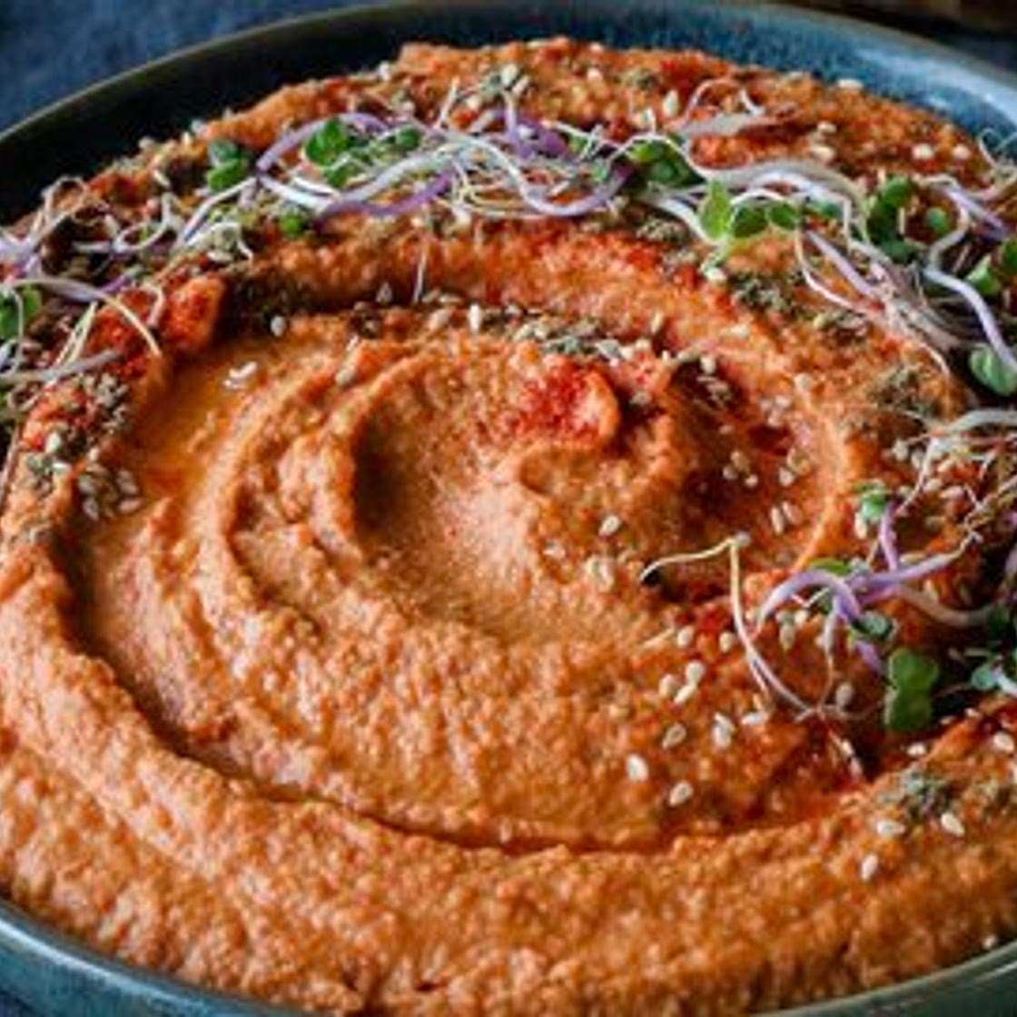 Roasted Garlic & Red Pepper Hummus