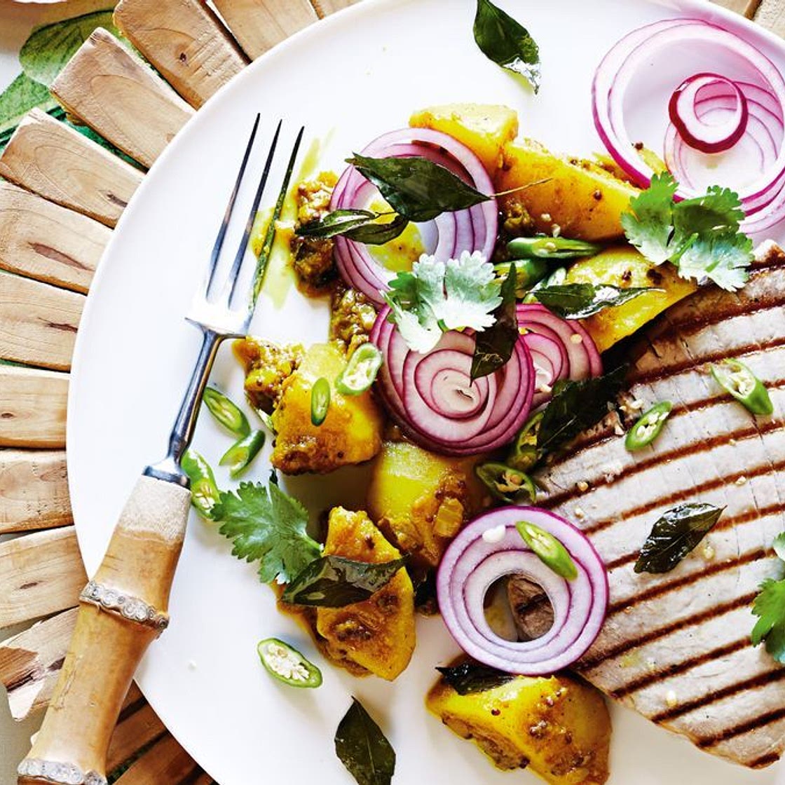 Seared tuna with Fijian-Style potato curry