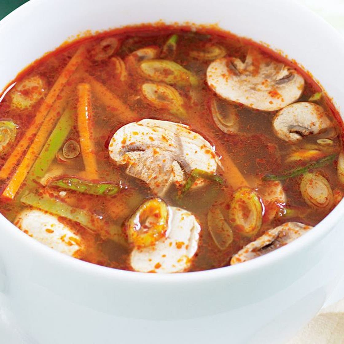 Hot and sour vegetable soup