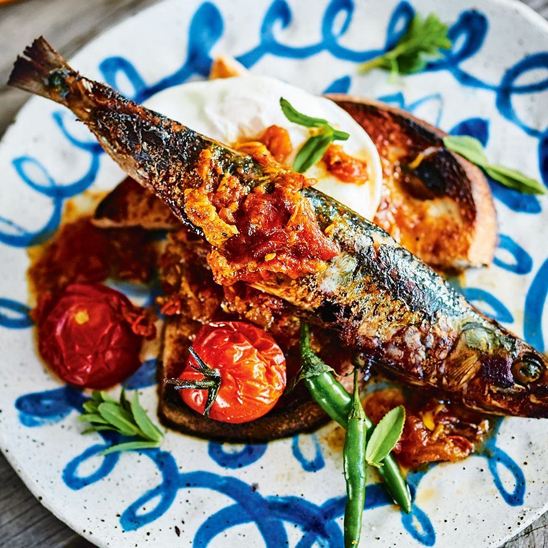 Salted sardines with tomato nahm prik