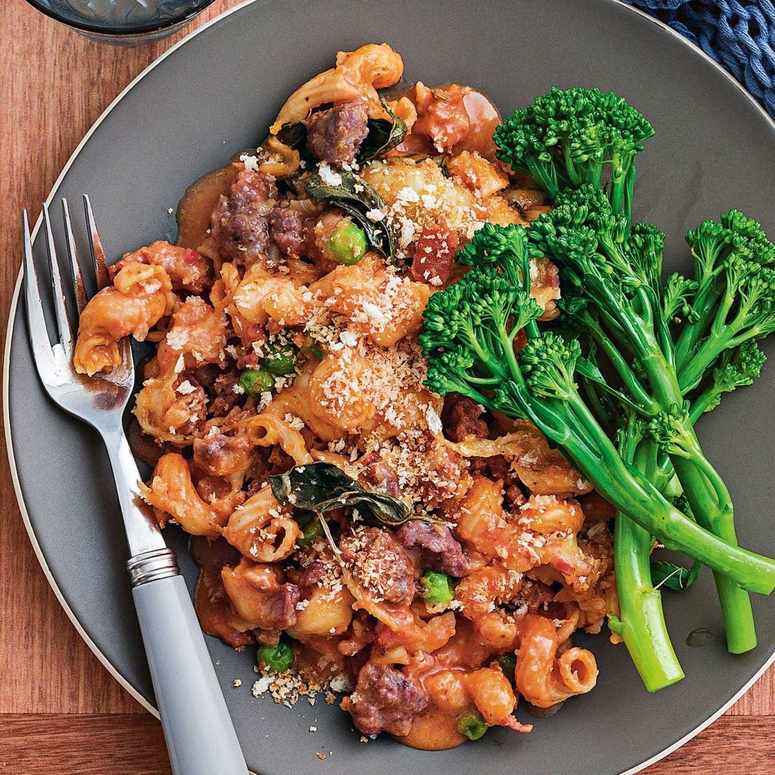 Italian sausage and cheesy tomato macaroni
