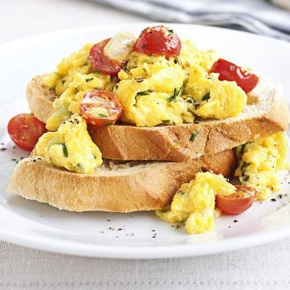 Scrambled omelette toast topper