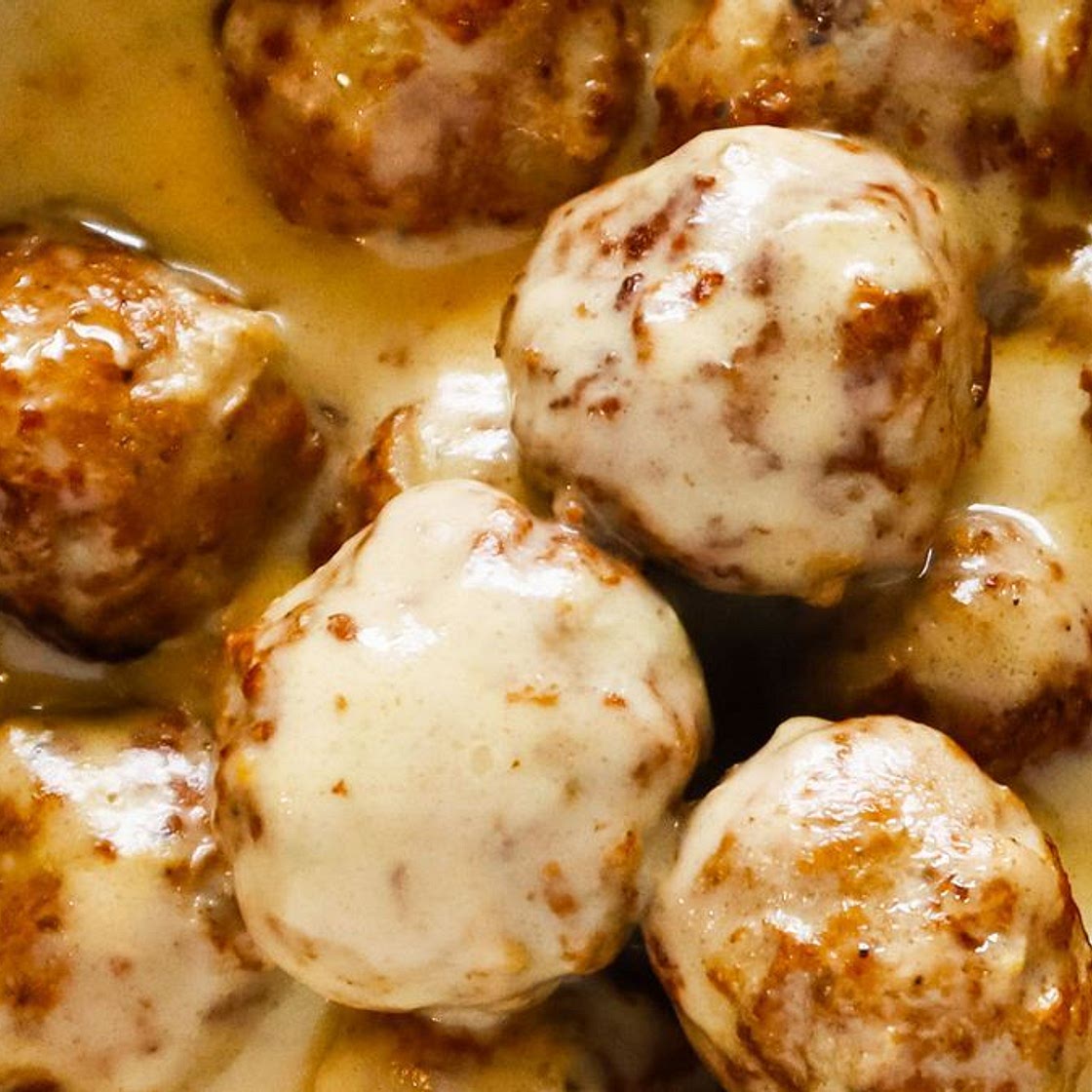 Slow cooker Swedish meatballs recipe