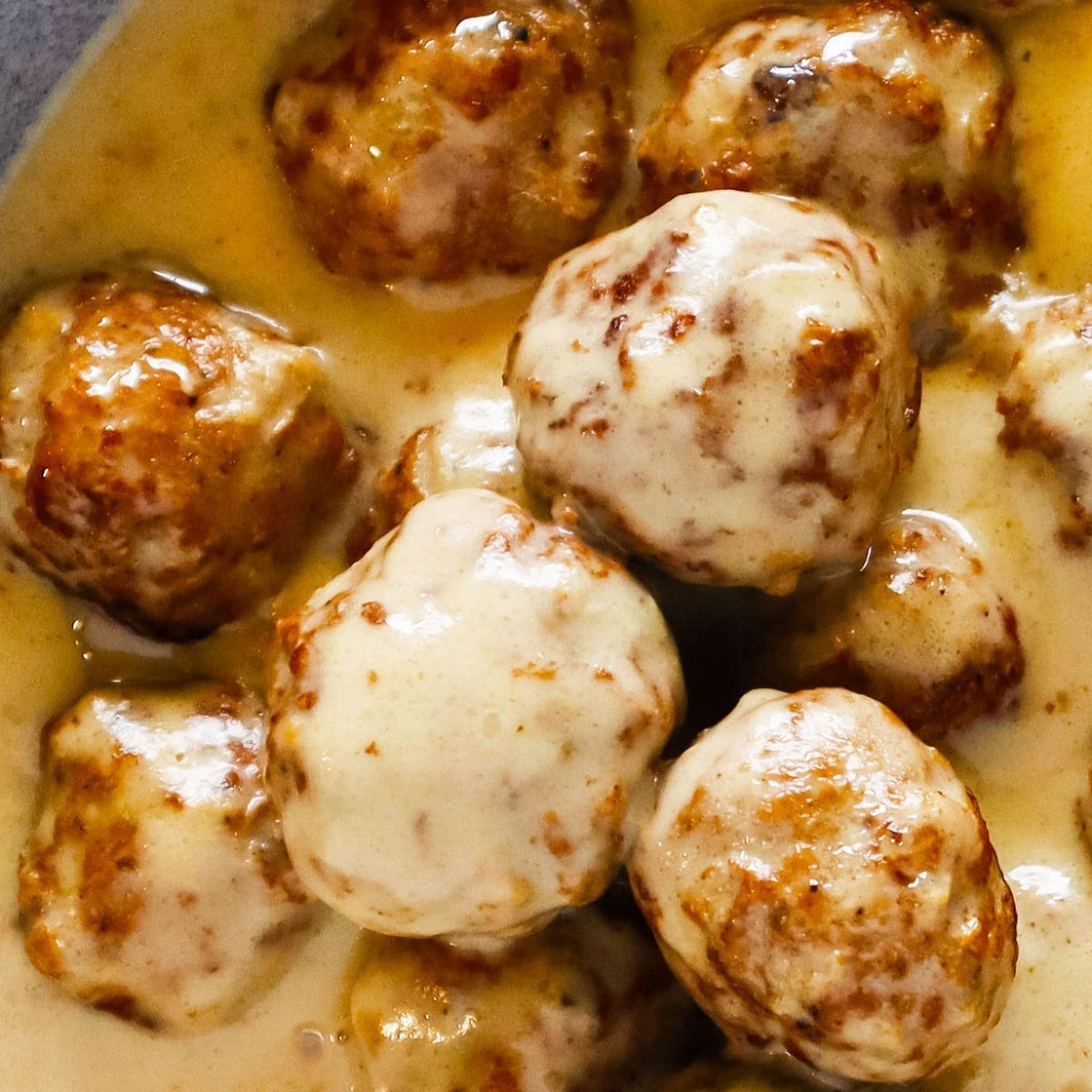 Slow cooker Swedish meatballs recipe
