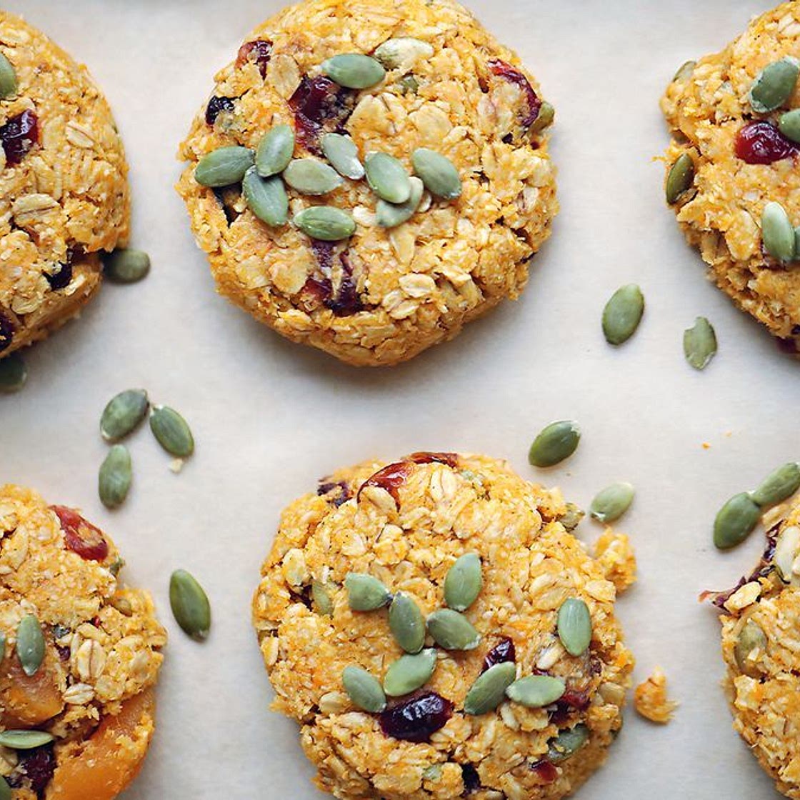 Breakfast muesli cookies