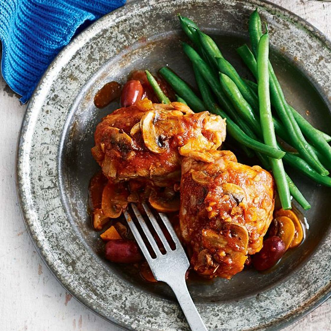 Slow-cooker chicken cacciatore