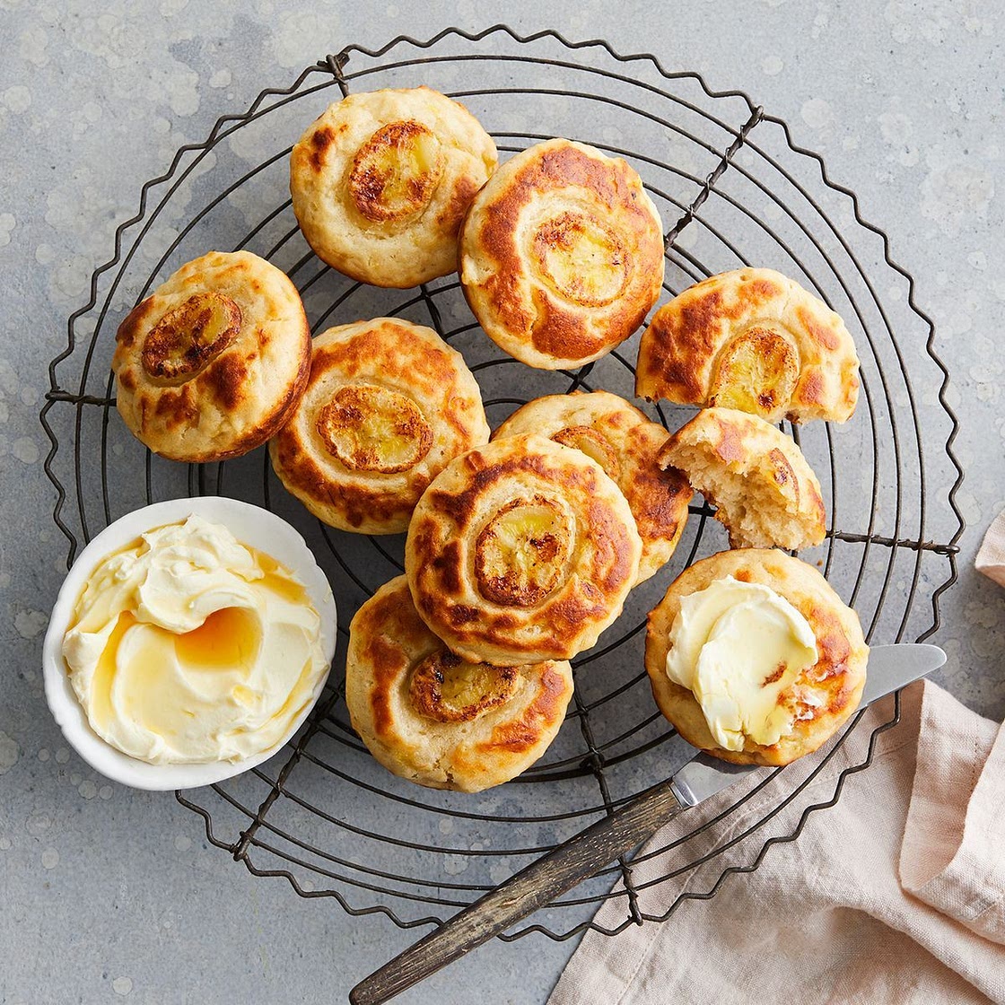 4-ingredient pie maker banana bread muffins recipe