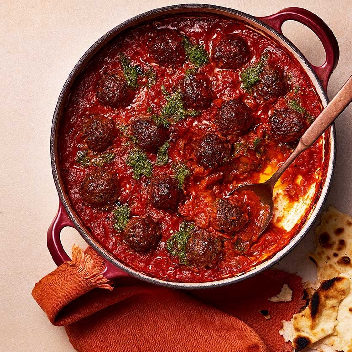 Meatballs in tomato, cardamom & lime sauce