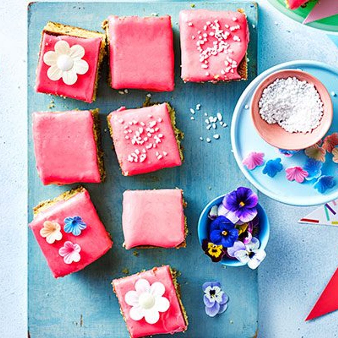 Raspberry & pistachio tea cake