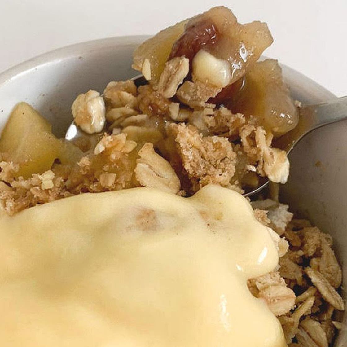 Microwave apple crumble mugs recipe